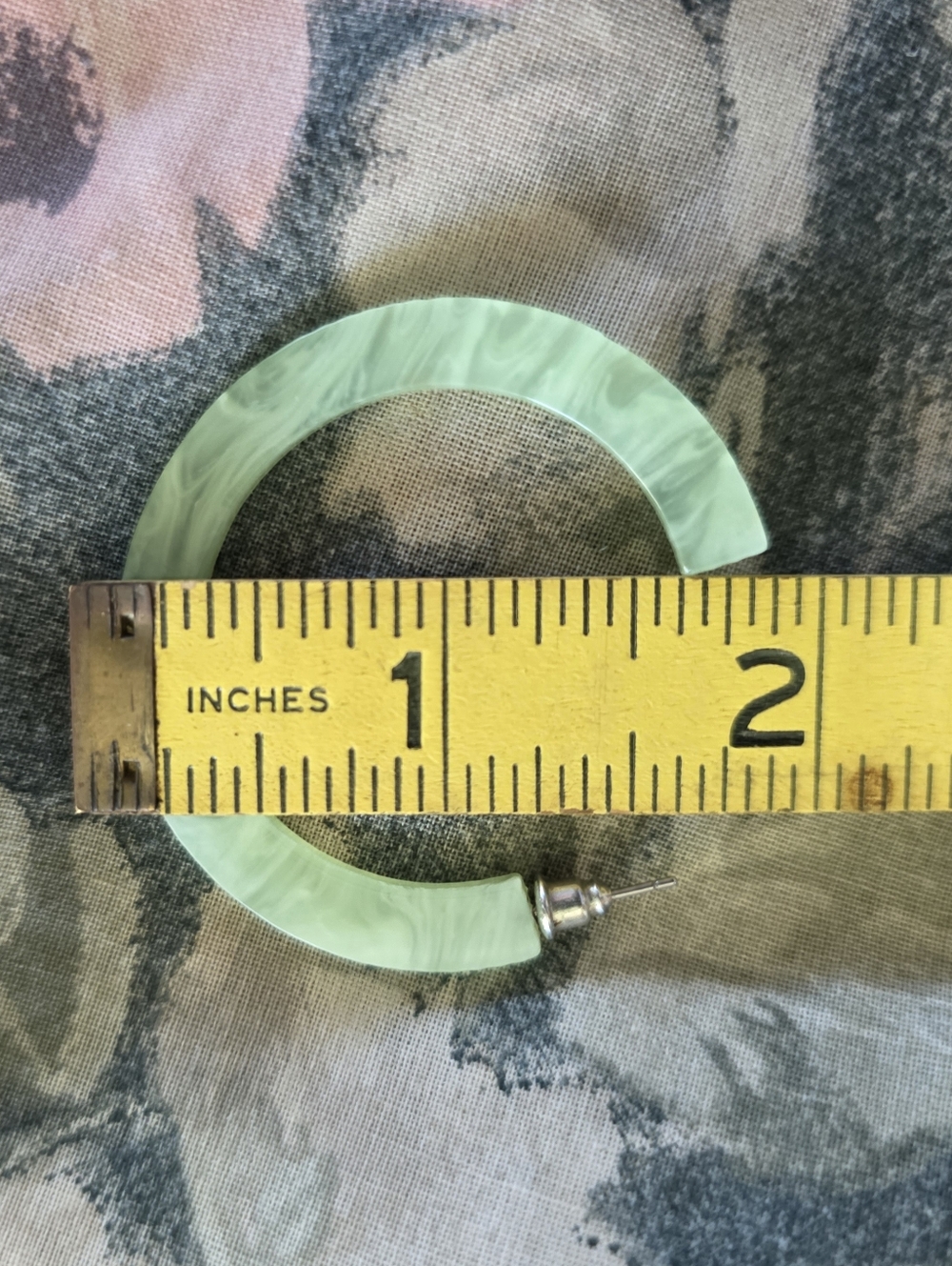 VTG Lucite Marbled Hoop Earrings Mint Green Pierced Hoops Y2k Earrings - Picture 7 of 12